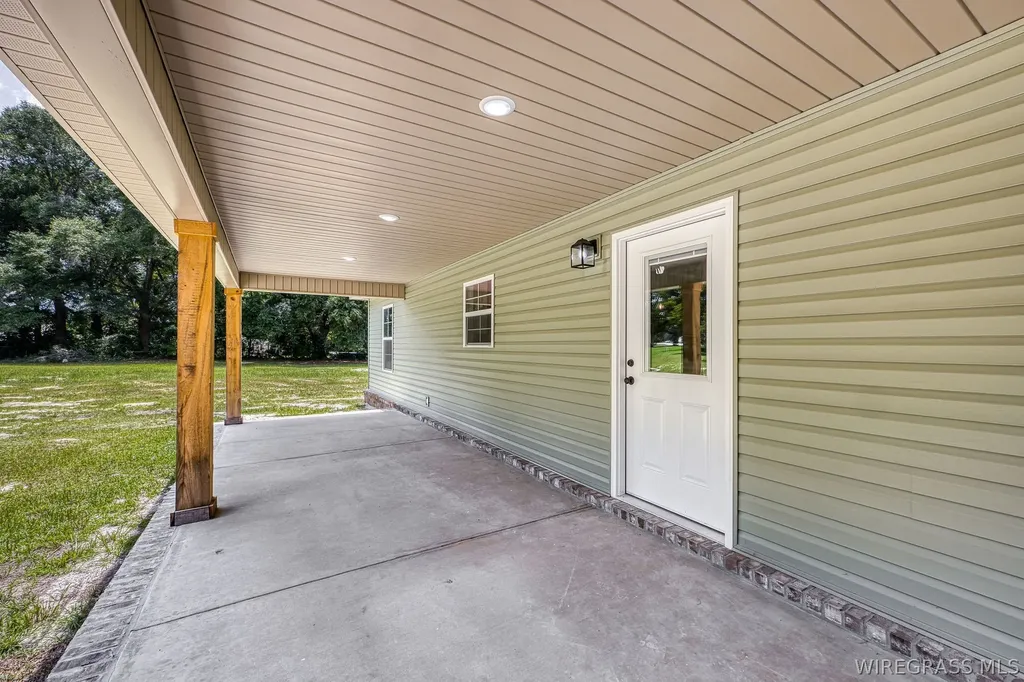 1007 W Deere Street Geneva AL 36340
