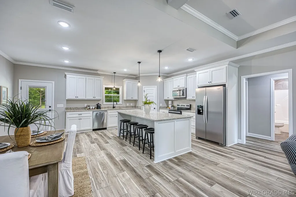 1007 W Deere Street Geneva AL 36340