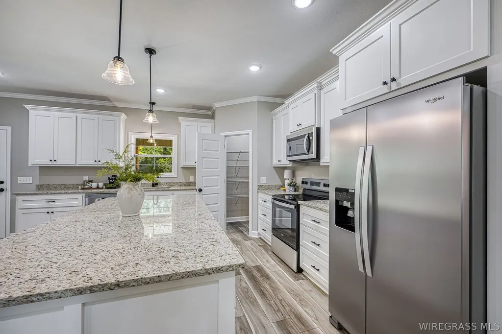 1007 W Deere Street Geneva AL 36340