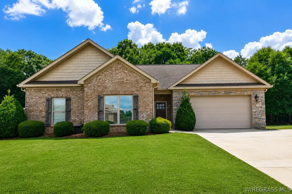 240 Rosa Lane Midland City AL 36350