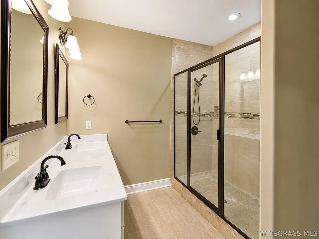 240 Rosa Lane Midland City AL 36350