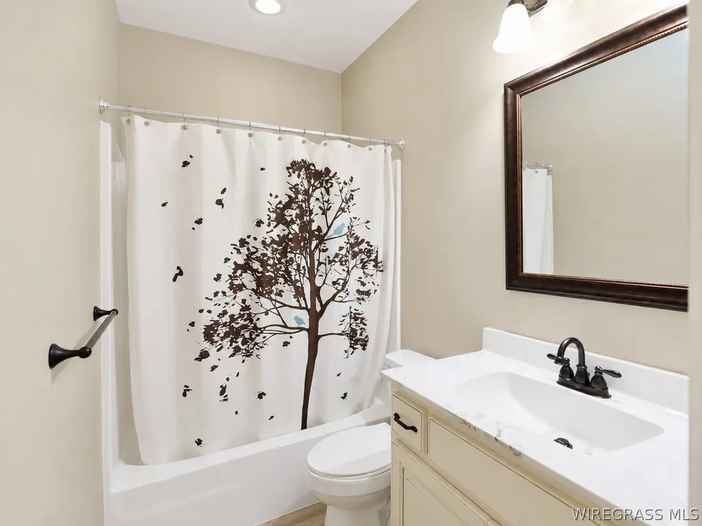 240 Rosa Lane Midland City AL 36350