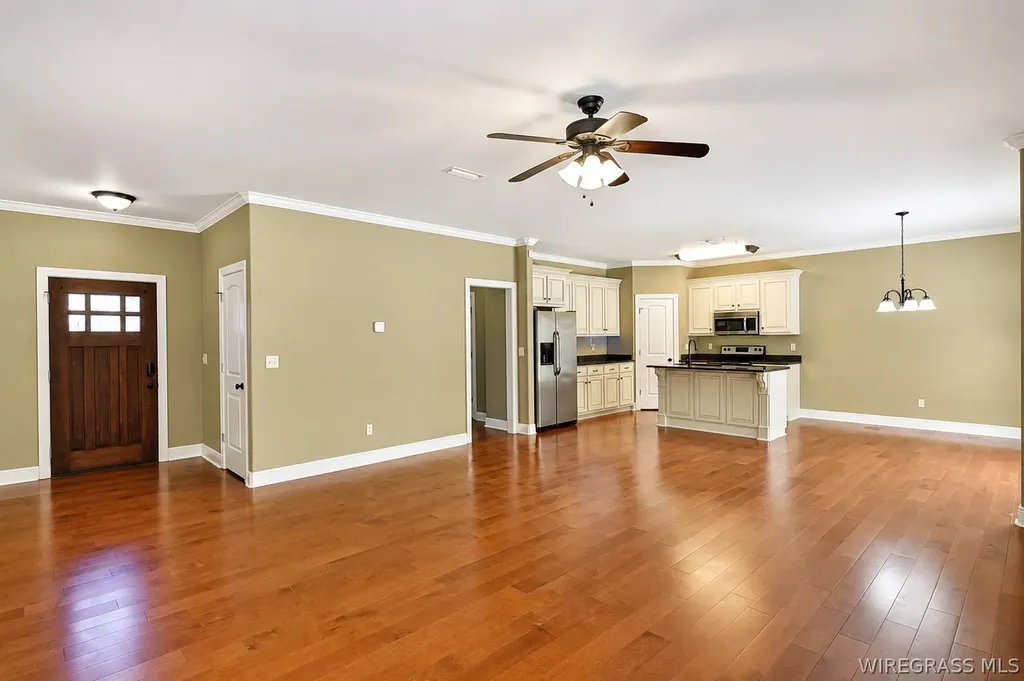 240 Rosa Lane Midland City AL 36350