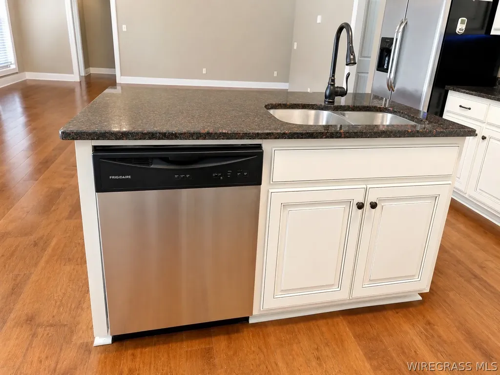 240 Rosa Lane Midland City AL 36350