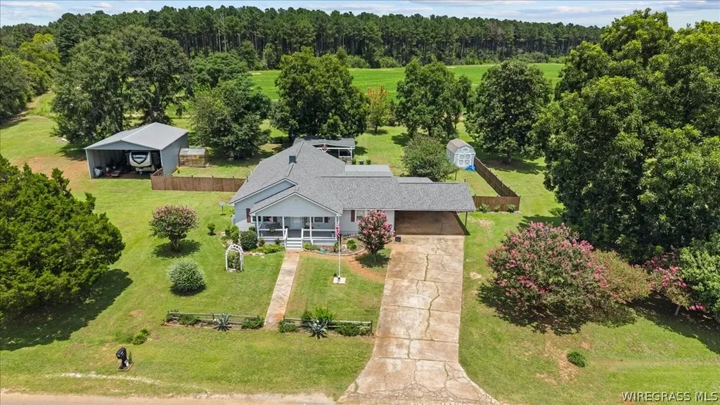 132 County Road 552 New Brockton AL 36351