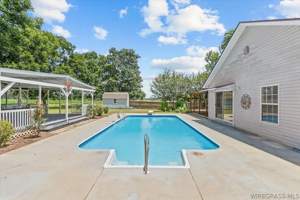 132 County Road 552 New Brockton AL 36351