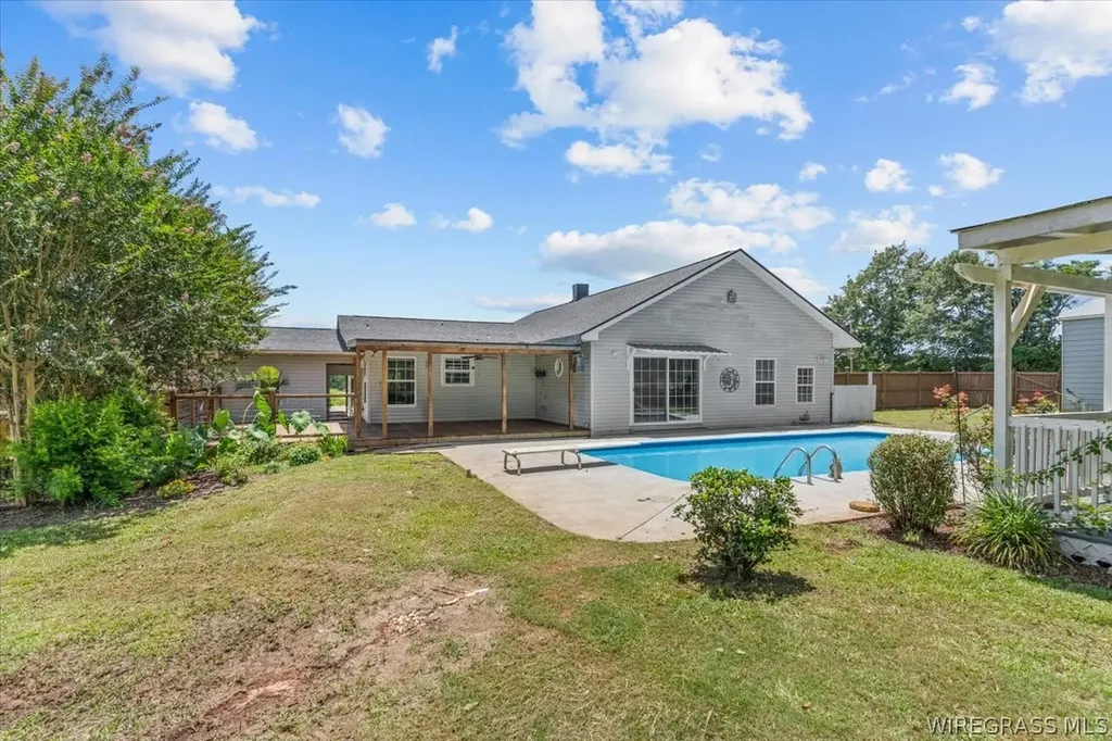 132 County Road 552 New Brockton AL 36351