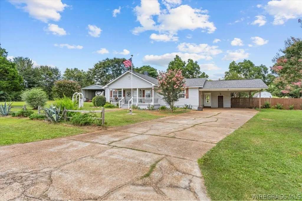 132 County Road 552 New Brockton AL 36351