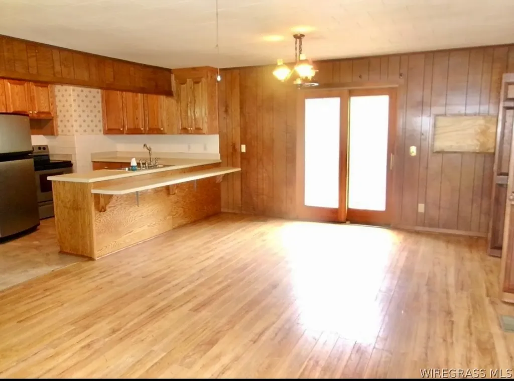 934 Sunset Boulevard Elba AL 36323