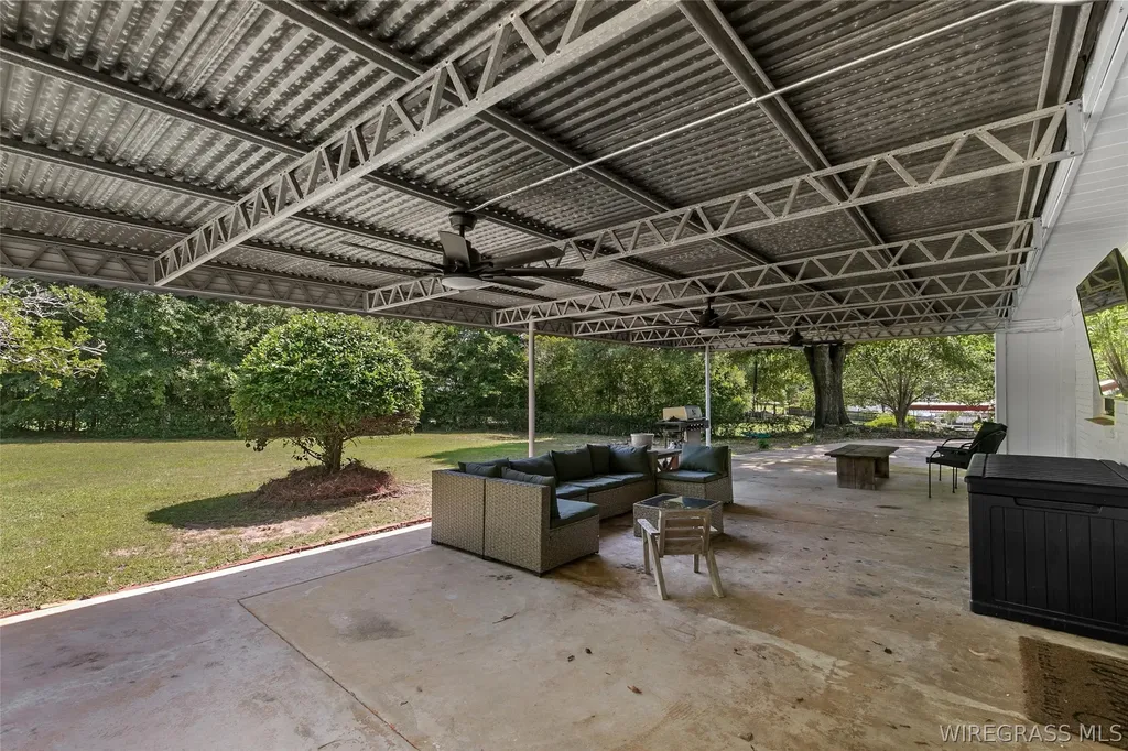 206 N Valley Hill Drive Enterprise AL 36330