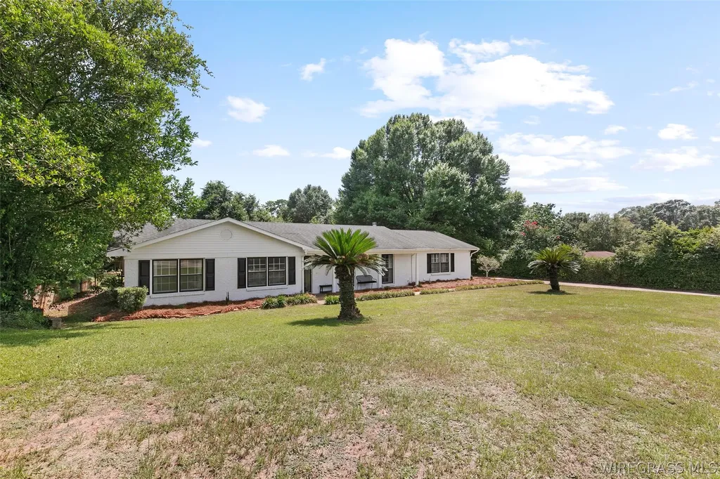 206 N Valley Hill Drive Enterprise AL 36330