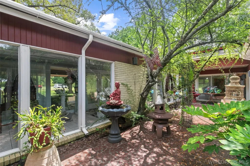 2106 Brookhill Road Dothan AL 36301