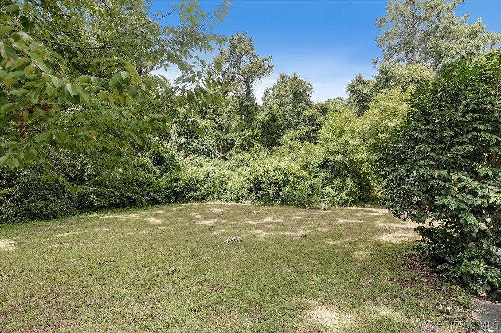 2106 Brookhill Road Dothan AL 36301