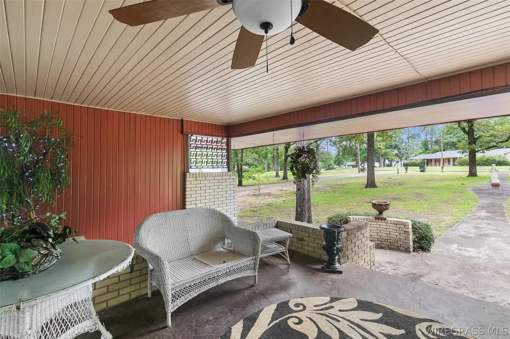 2106 Brookhill Road Dothan AL 36301
