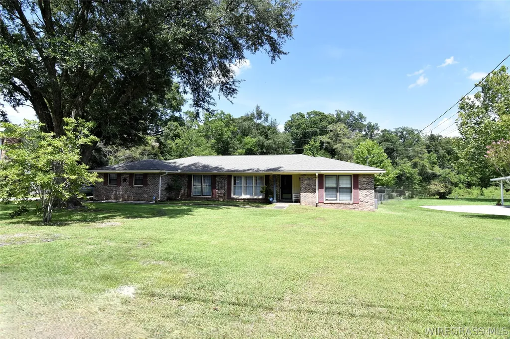 2209 Saddlewood Trail Dothan AL 36301