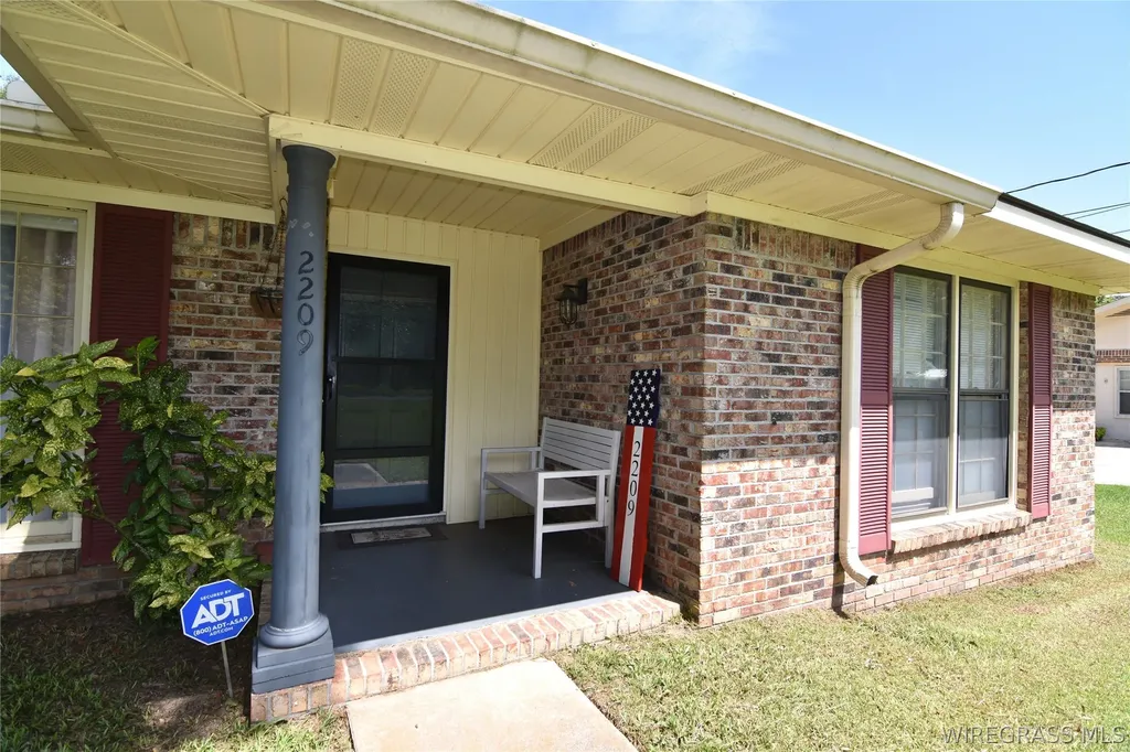 2209 Saddlewood Trail Dothan AL 36301