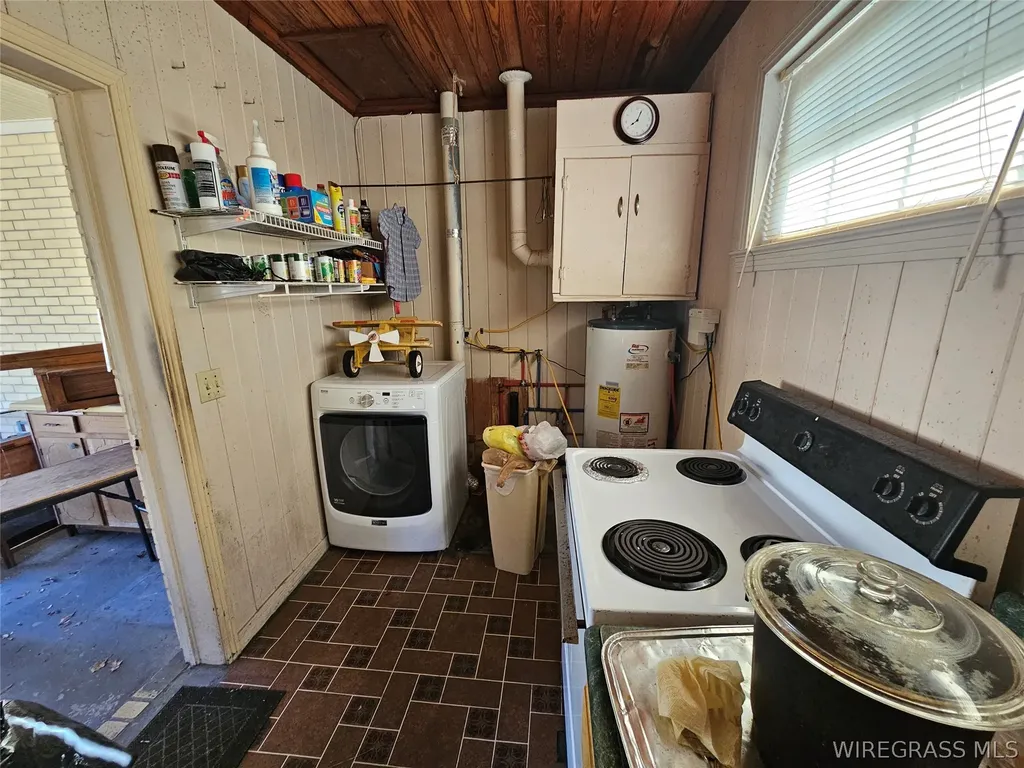 994 Sunset Boulevard Elba AL 36323