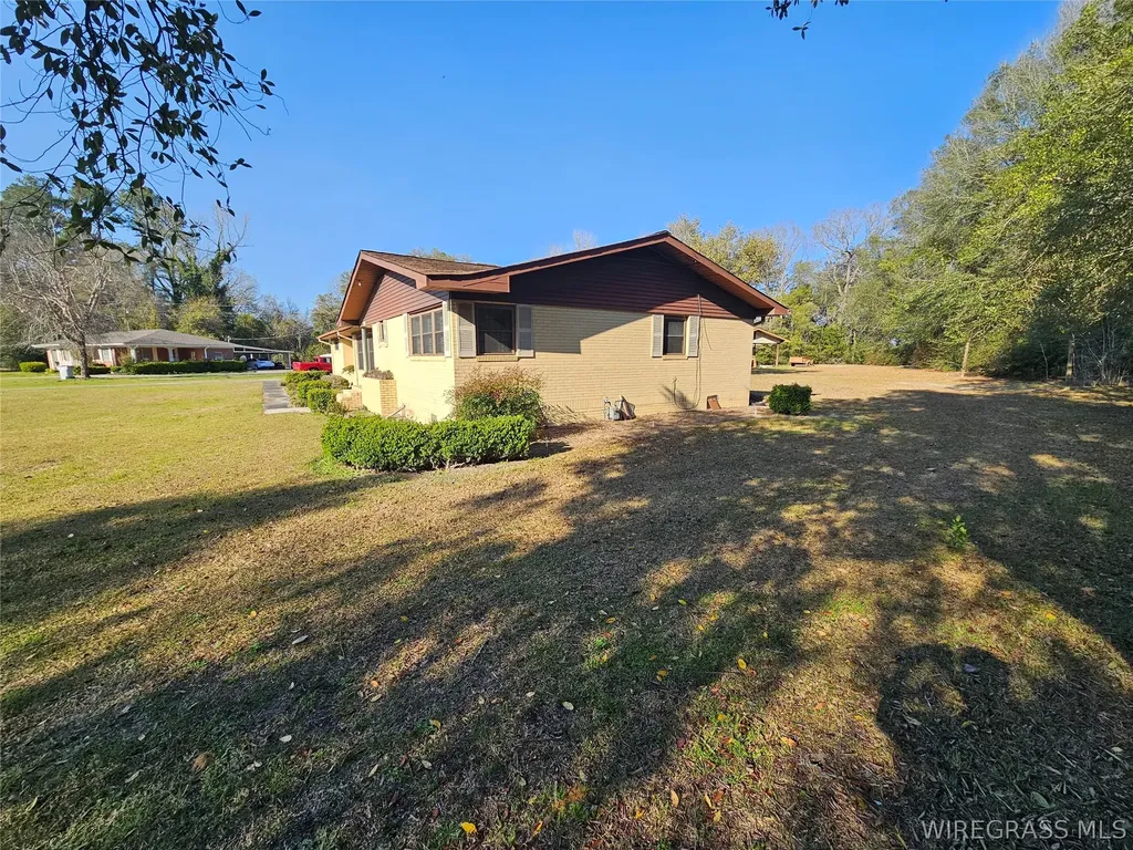 994 Sunset Boulevard Elba AL 36323