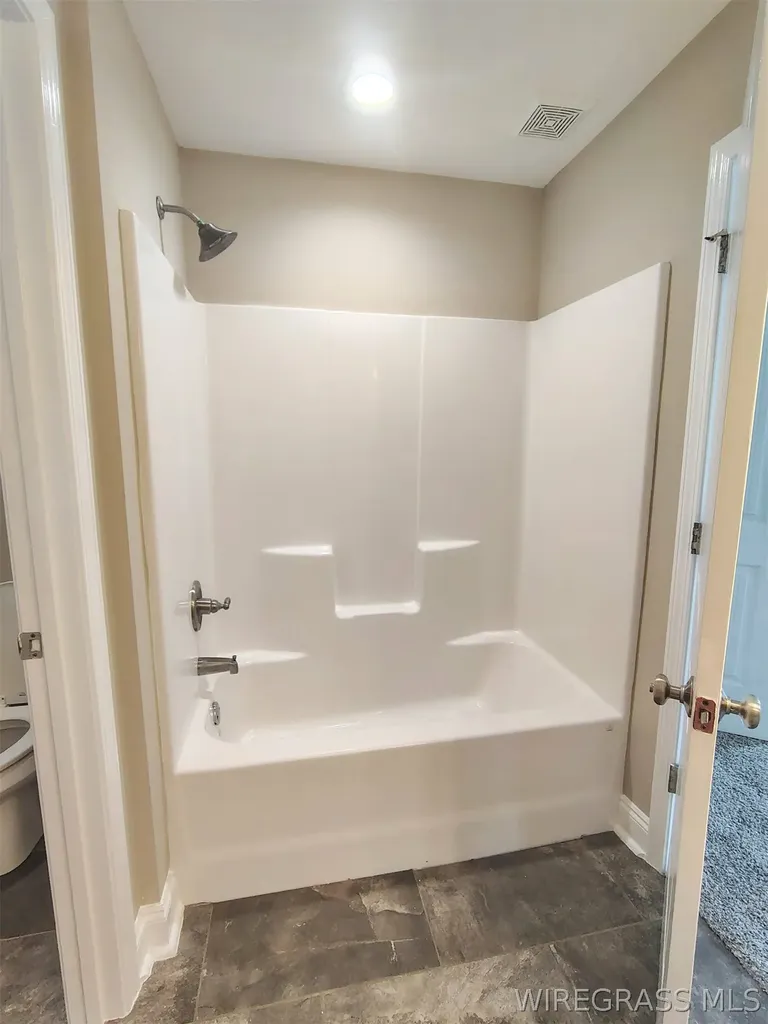 437 Wilshire Street Geneva AL 36340