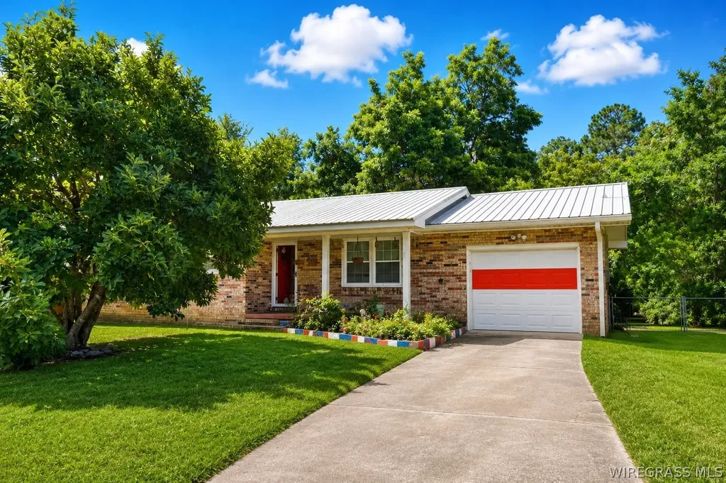 307 Lakeview Drive Dothan AL 36301