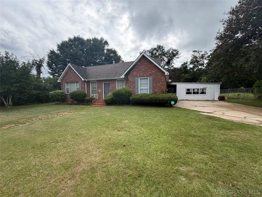478 S Main Street Brundidge AL 36010