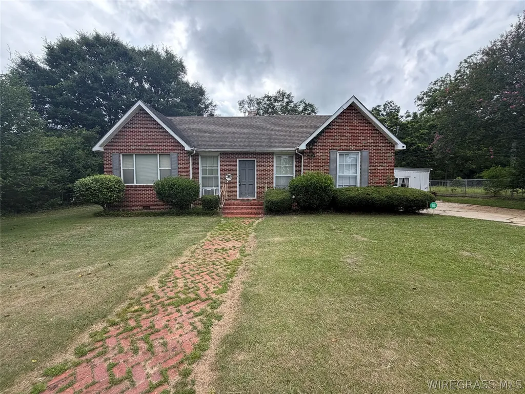 478 S Main Street Brundidge AL 36010