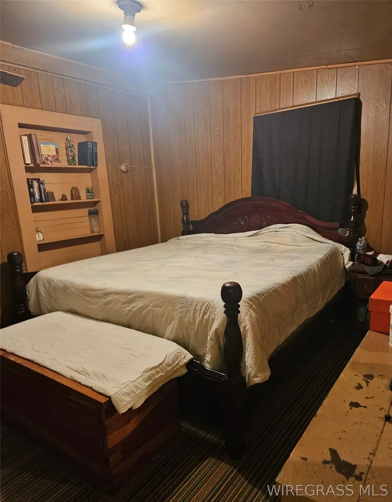 129 E Fleming Avenue Geneva AL 36340