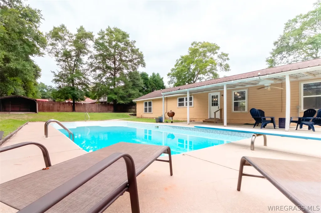 222 Keisha Circle Ozark AL 36360