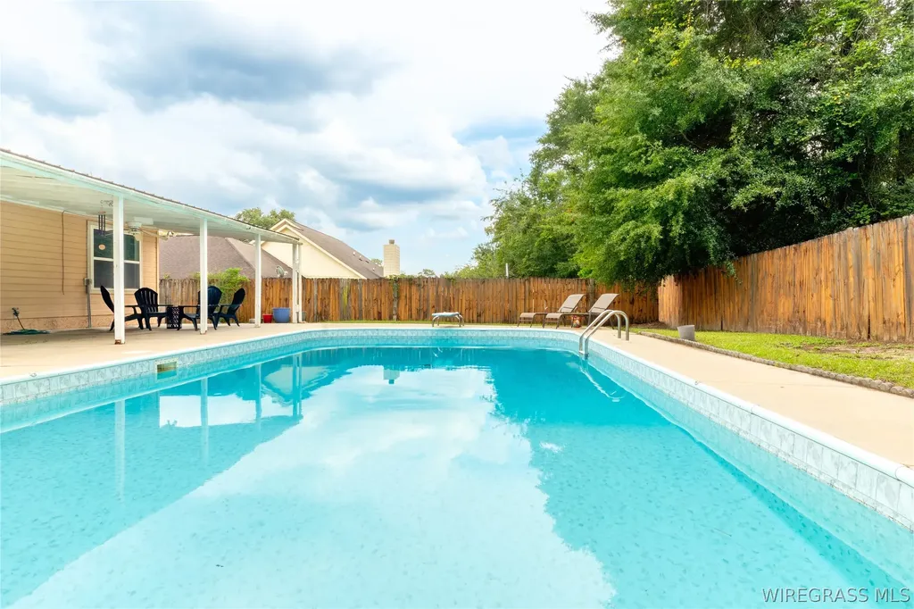 222 Keisha Circle Ozark AL 36360