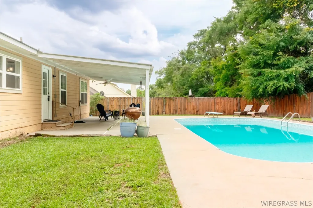 222 Keisha Circle Ozark AL 36360