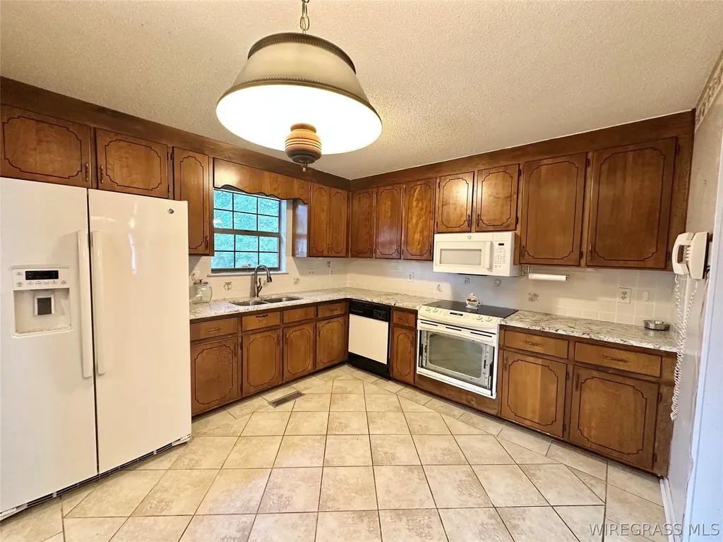 827 Willow Oaks Drive Ozark AL 36360
