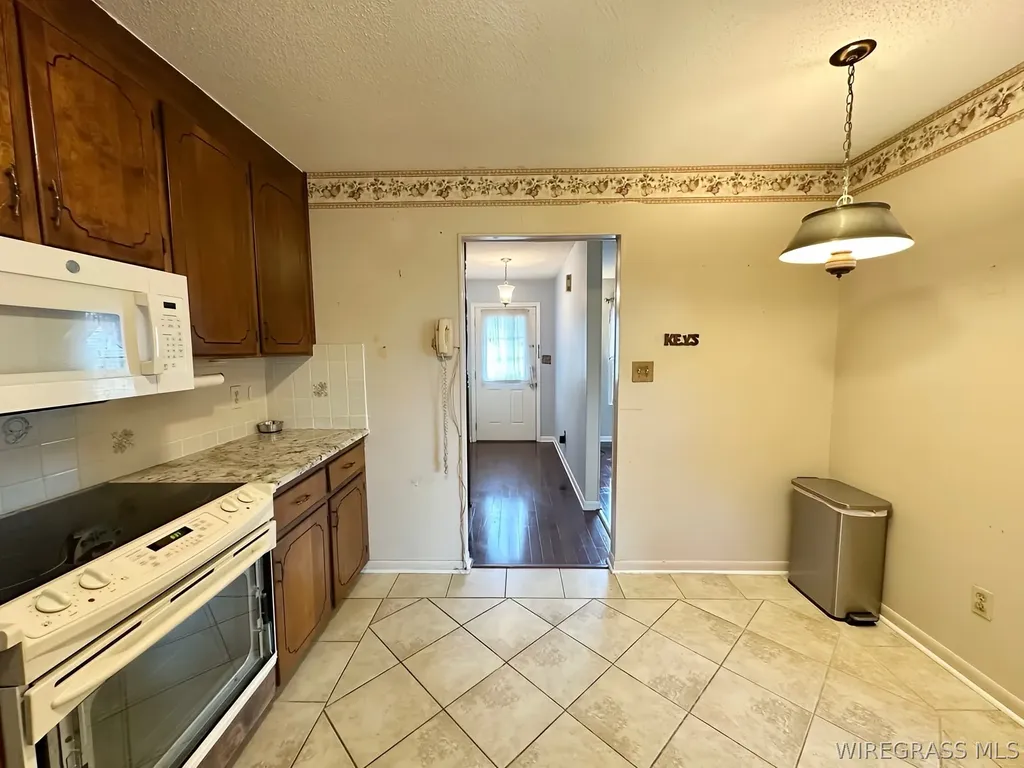 827 Willow Oaks Drive Ozark AL 36360