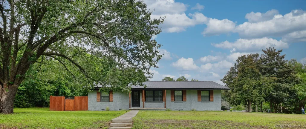903 Moss Street Dothan AL 96734
