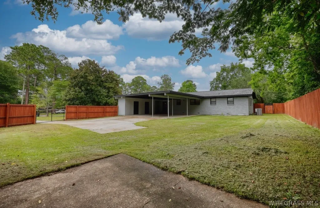 903 Moss Street Dothan AL 96734
