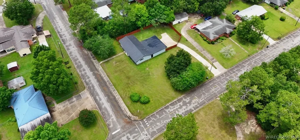 903 Moss Street Dothan AL 96734