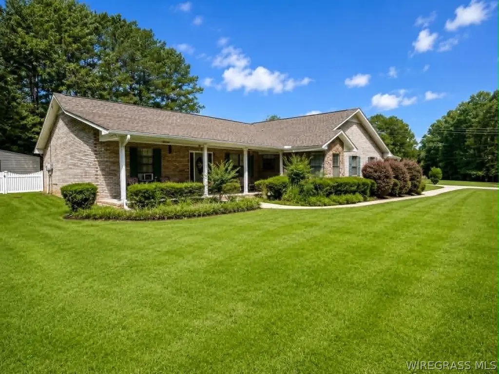 1123 Forest Lake Drive Elba AL 36323