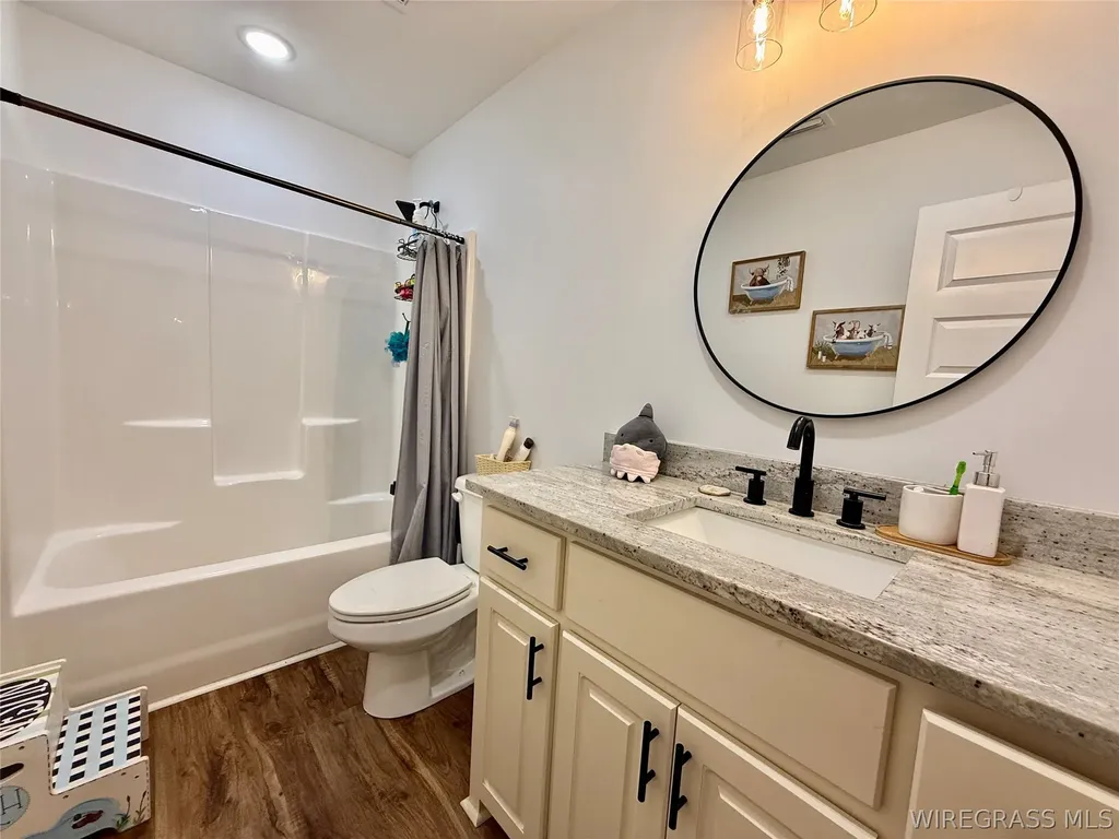 263 Peacock Circle Hartford AL 36344