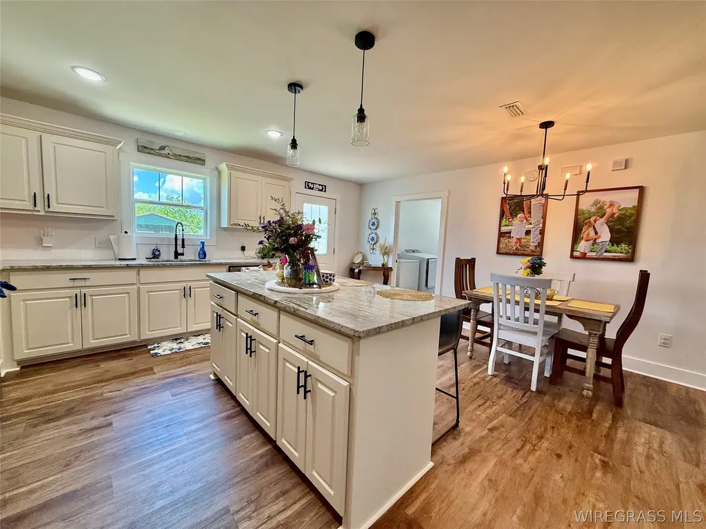 263 Peacock Circle Hartford AL 36344