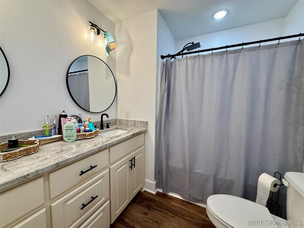 263 Peacock Circle Hartford AL 36344