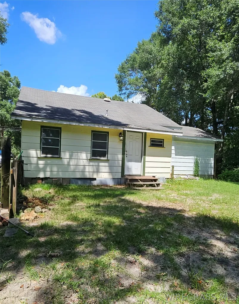 314 E Smith Avenue Geneva AL 36340