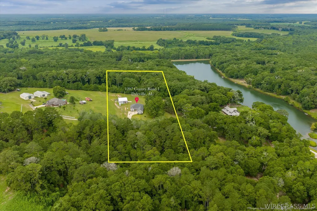 1207 County Road 1 Daleville AL 36322