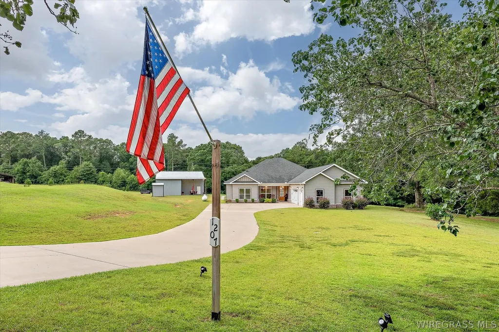 1207 County Road 1 Daleville AL 36322