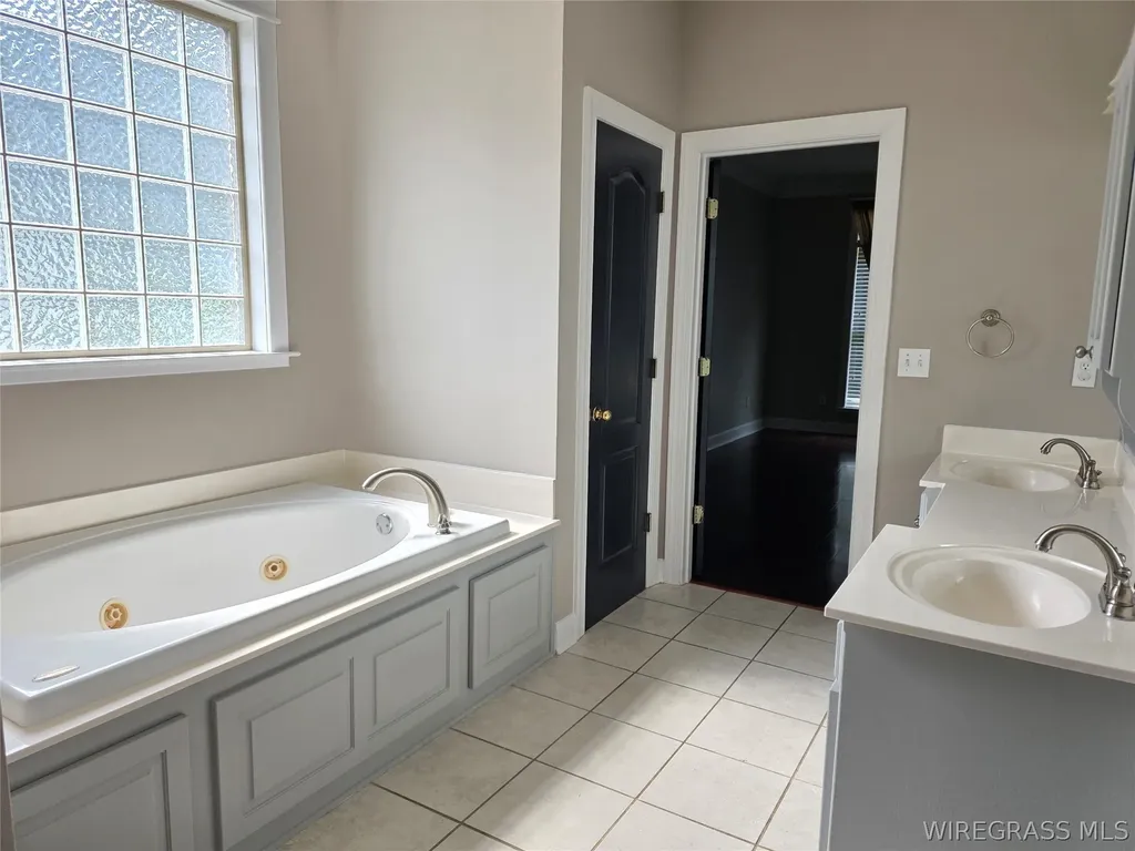 1730 Roy Parker Road Ozark AL 36360