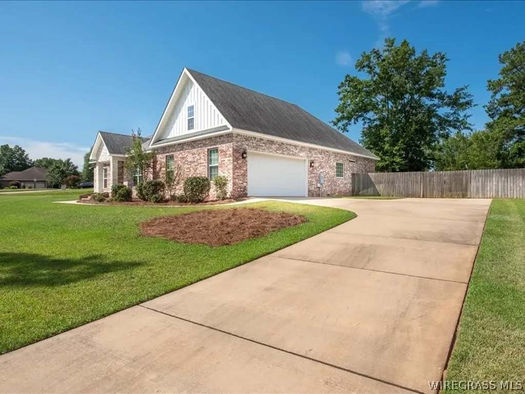 603 S Oakridge Drive Enterprise AL 36330