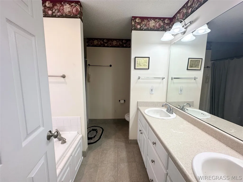 125 Collins Drive Ozark AL 36360