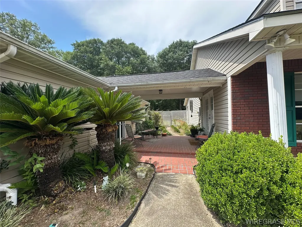 125 Collins Drive Ozark AL 36360