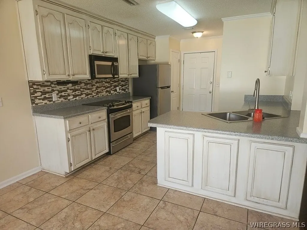 105 Smoke Rise Court Dothan AL 36305