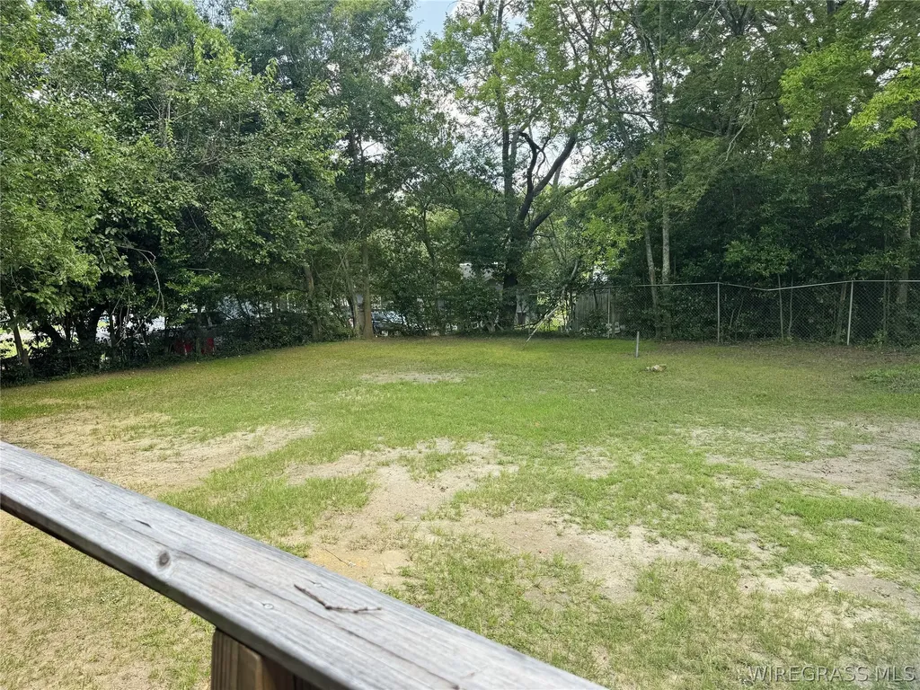 1378 E Burdeshaw Street Dothan AL 36303