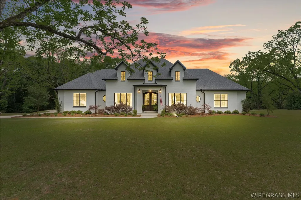 1601 Spring Street Newton AL 36352