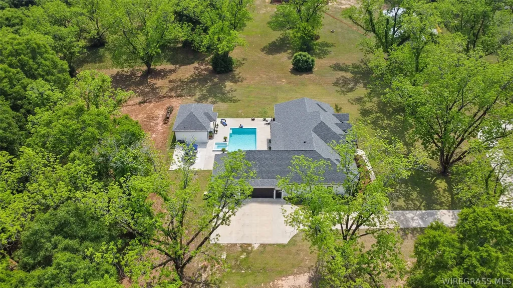 1601 Spring Street Newton AL 36352